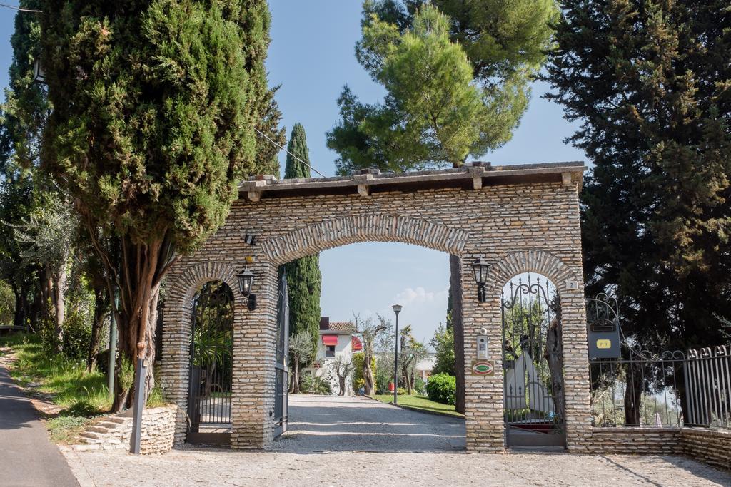 Hotel Mon Repos Sirmione Exterior photo
